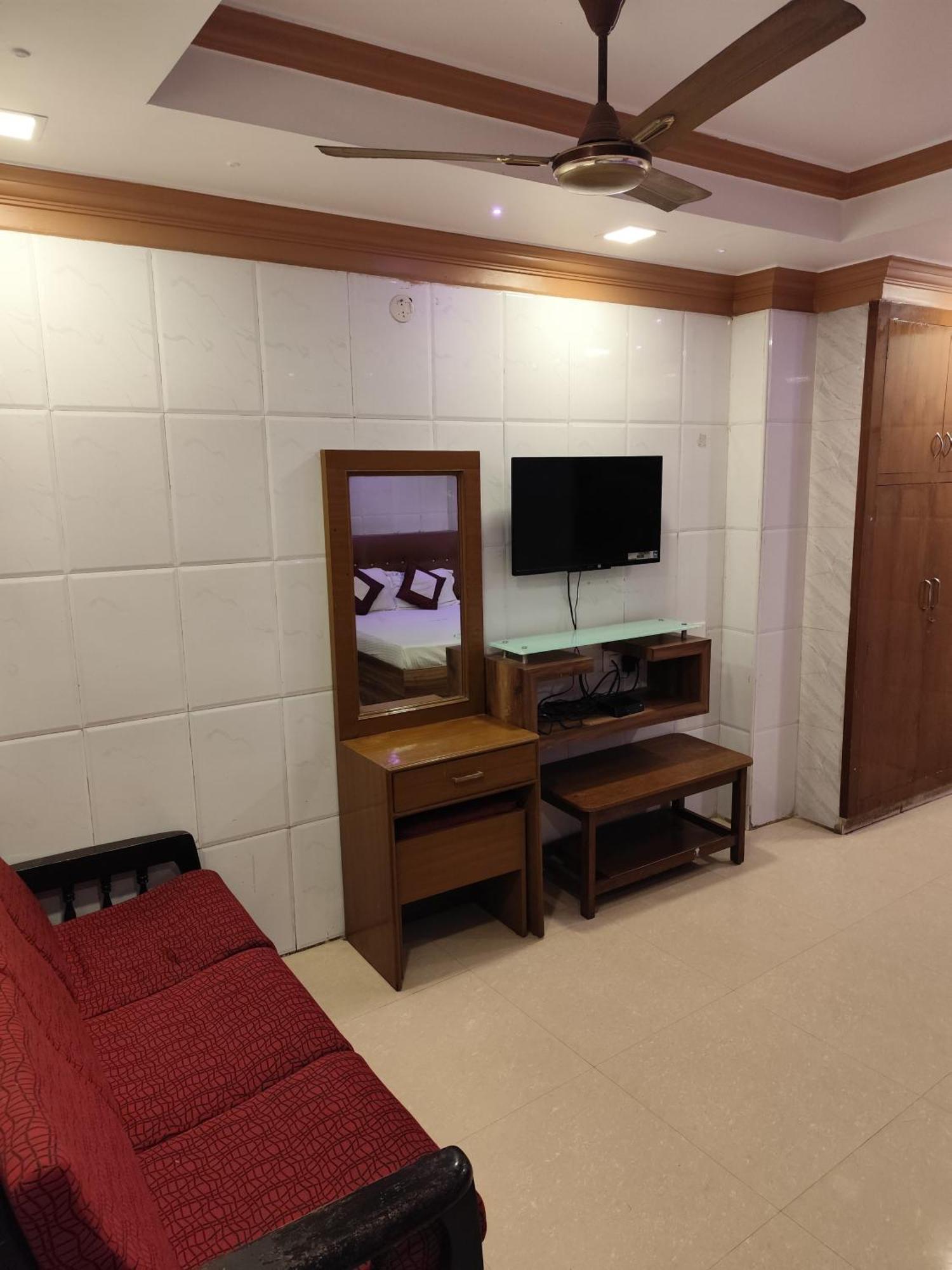 Nb Inn Palace Chennai Ngoại thất bức ảnh